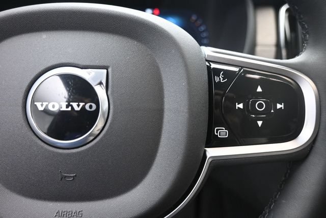 Used 2026 Volvo XC90 B6 Plus w/ Protection Package Premier AWD/4WD image 14