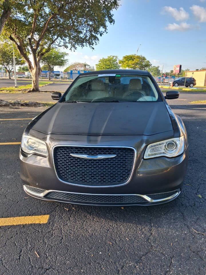 Used 2017 Chrysler 300 Limited