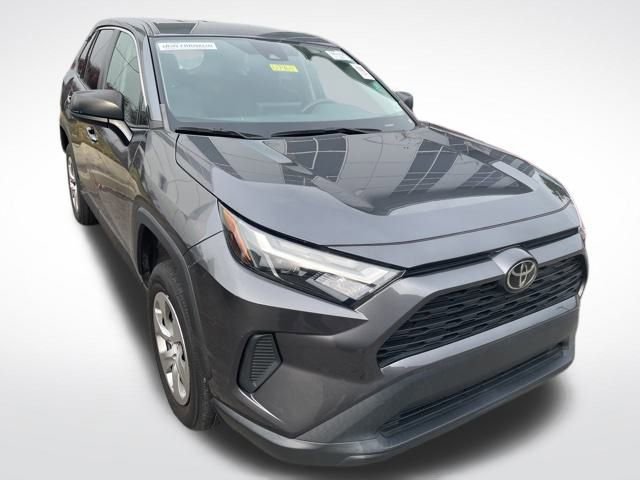 Used 2023 Toyota RAV4 LE video 2
