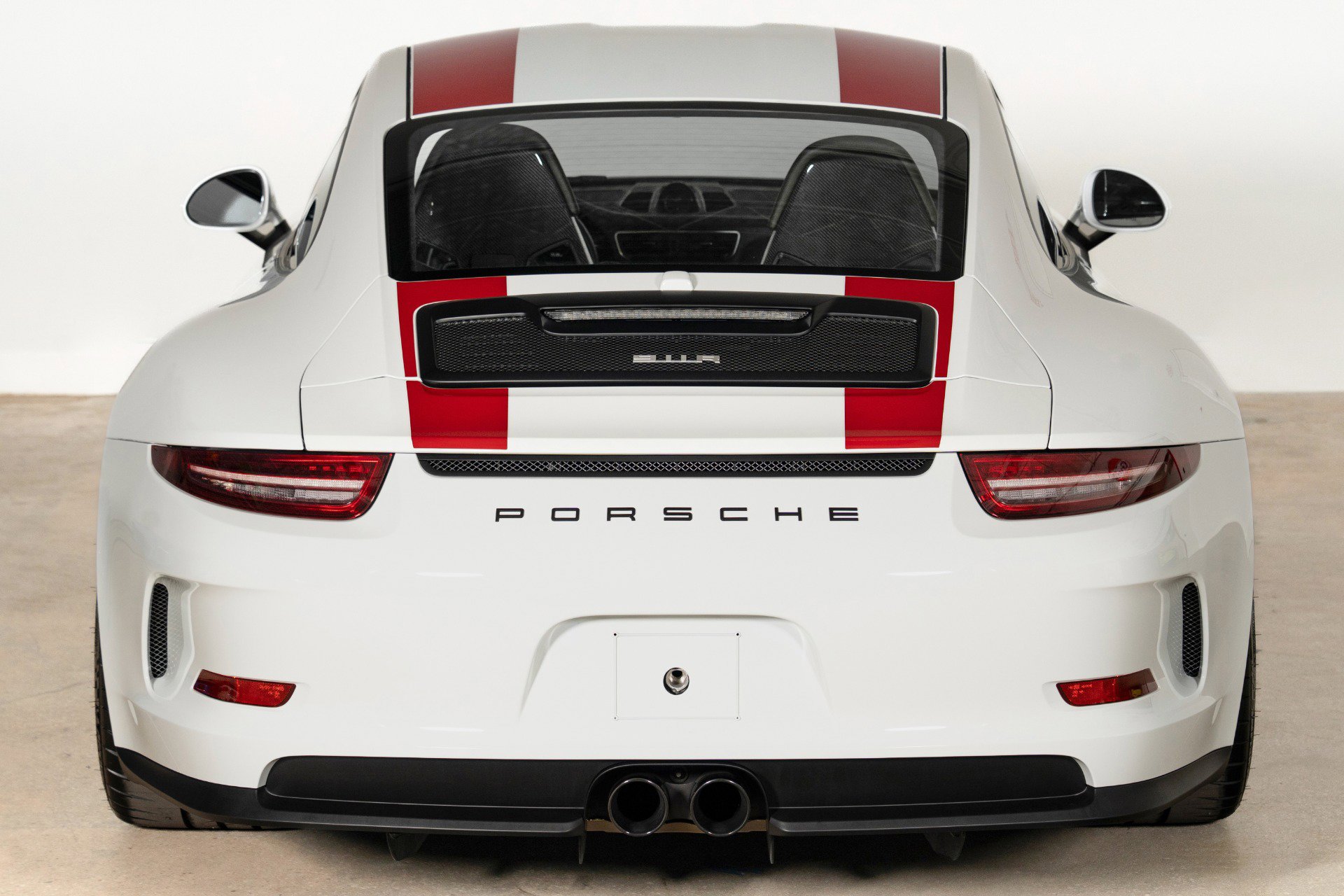 Used 2016 Porsche 911 R image 9