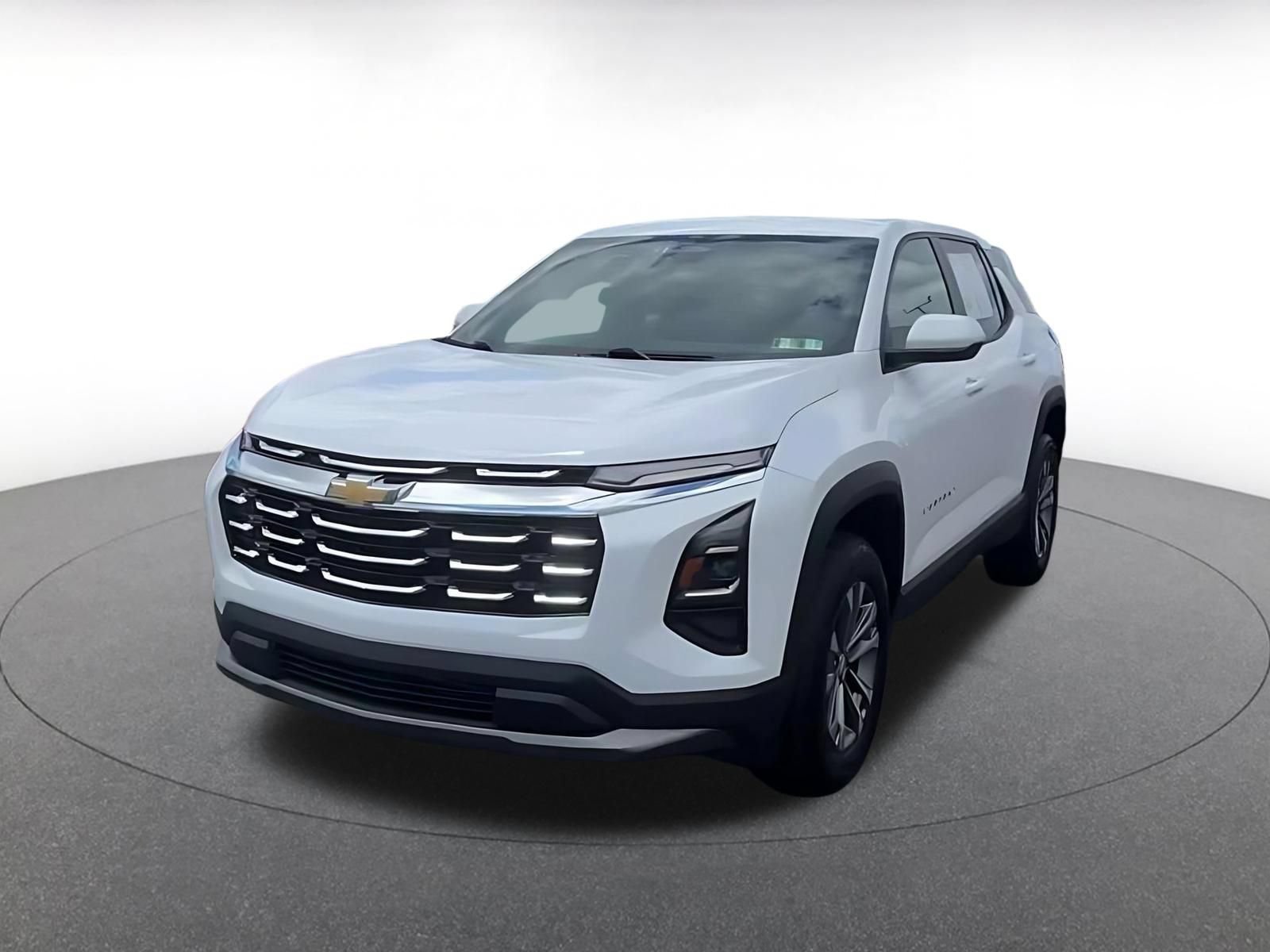 Used 2025 Chevrolet Equinox LT FWD image 6