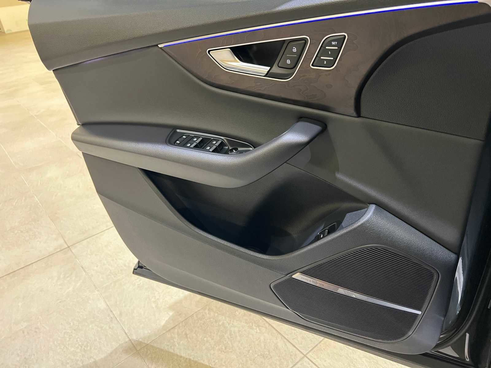 Used 2020 Audi Q8 Prestige image 18