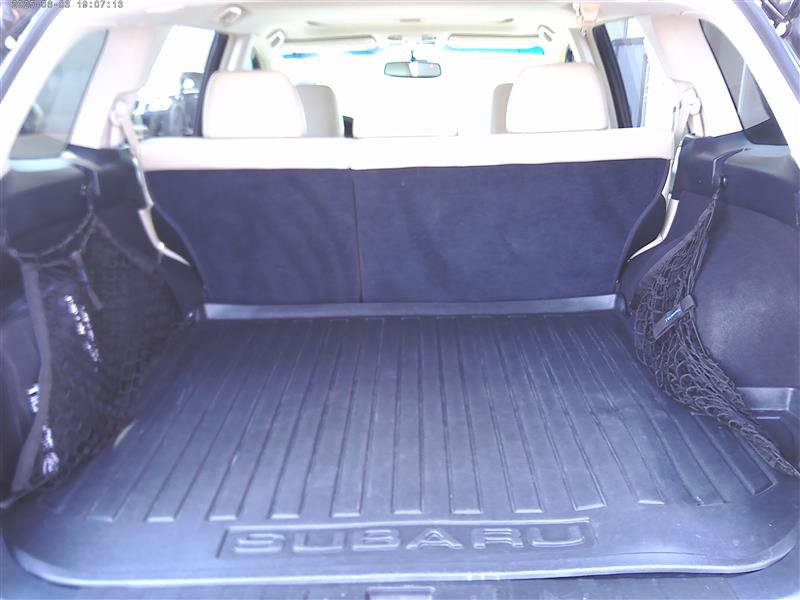 Used 2010 Subaru Outback 3.6R Limited w/ Popular Equipment Group 2C AWD/4WD image 18