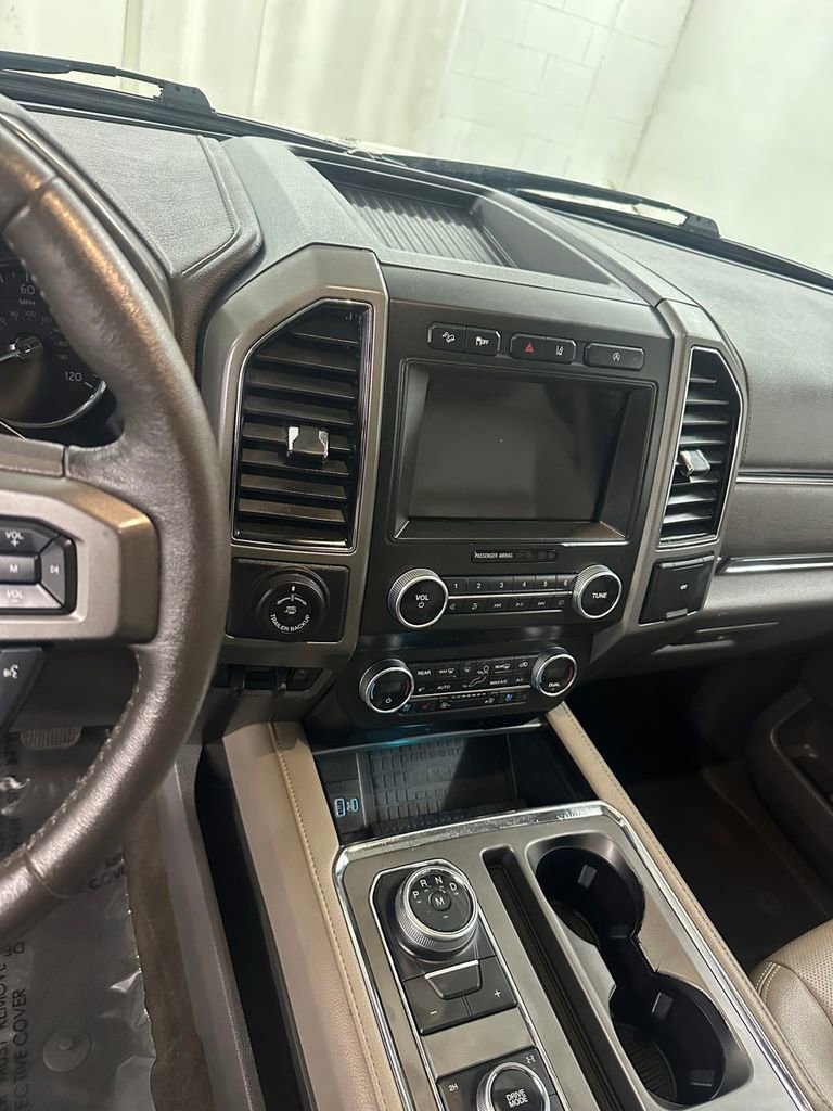 Used 2020 Ford Expedition XLT w/ Equipment Group 202A image 18