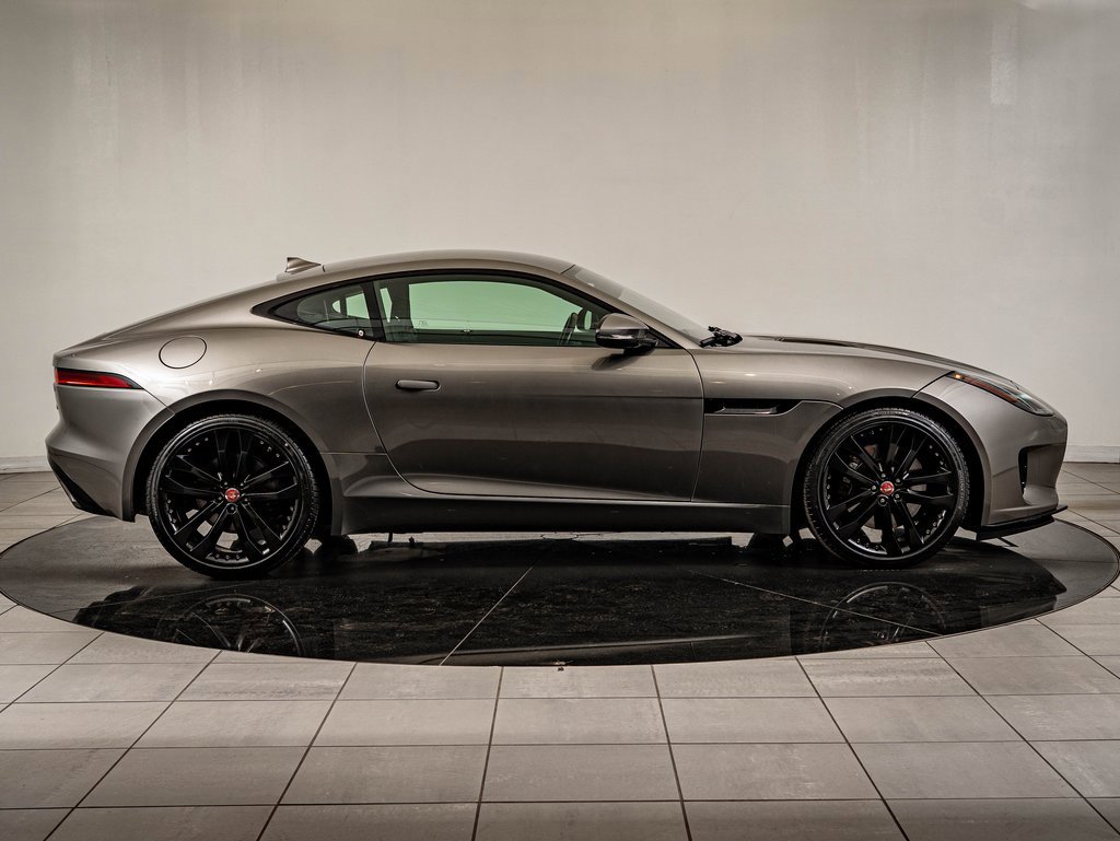 Used 2020 Jaguar F-TYPE Coupe image 11
