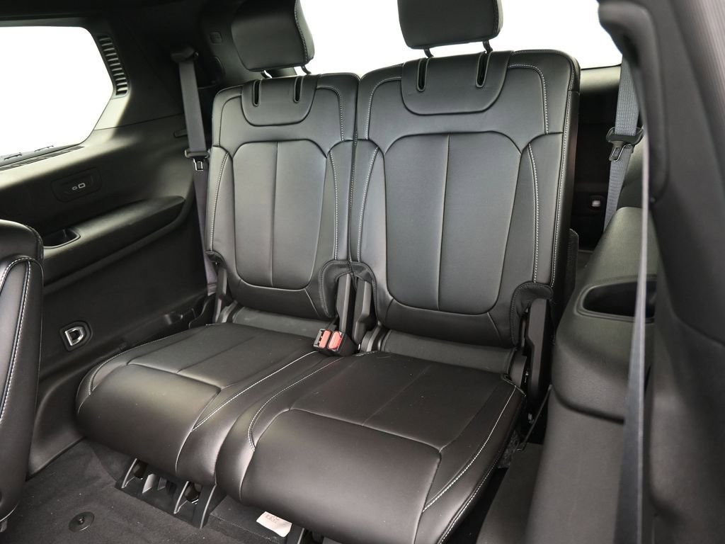 Used 2025 Jeep Grand Cherokee L Limited image 33