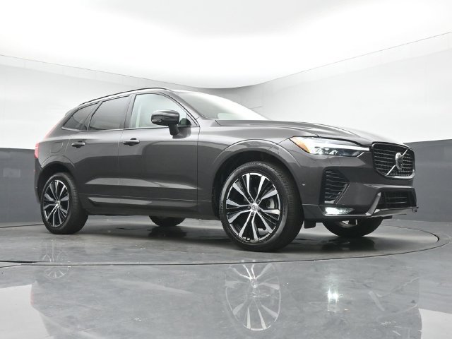 Used 2024 Volvo XC60 B5 Plus w/ Protection Package Premier AWD/4WD image 35