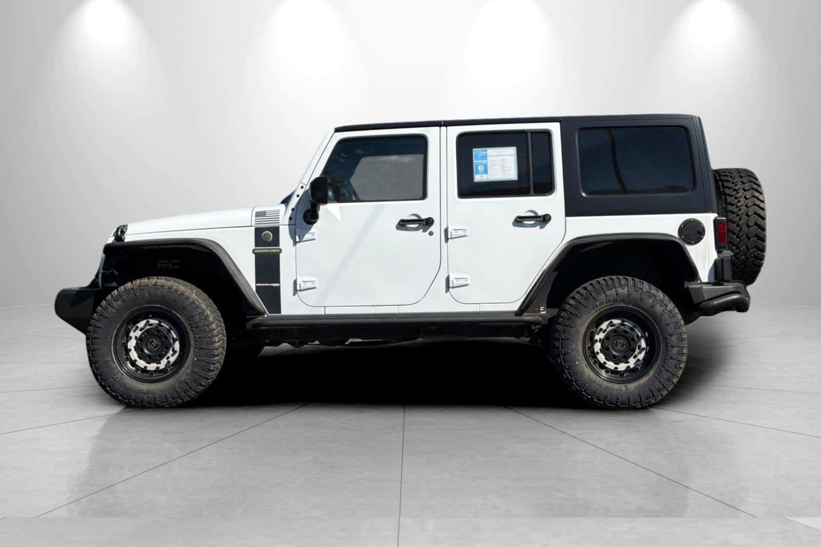 Used 2018 Jeep Wrangler Unlimited Sport AWD/4WD image 5