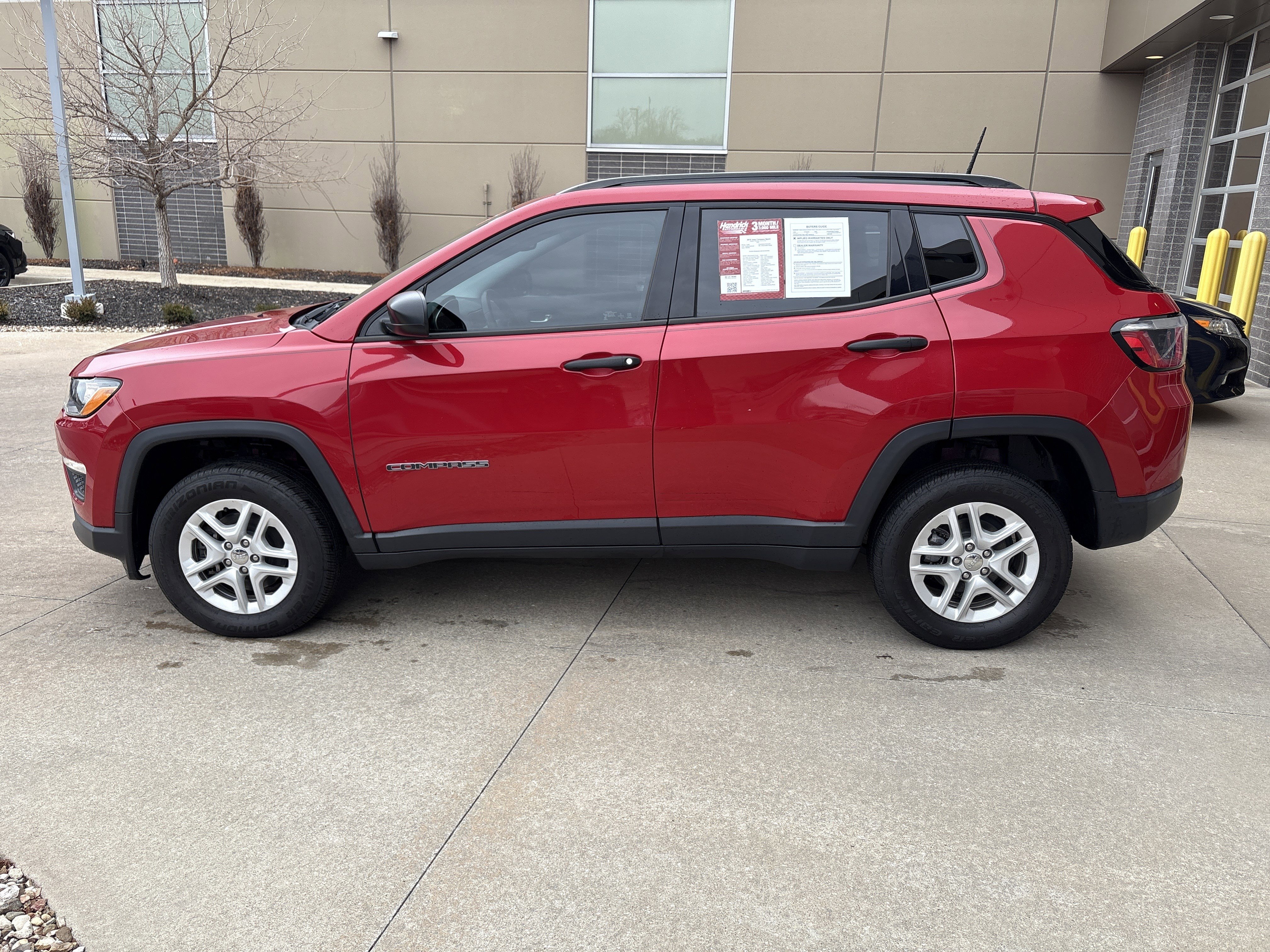 Used 2018 Jeep Compass Sport image 7