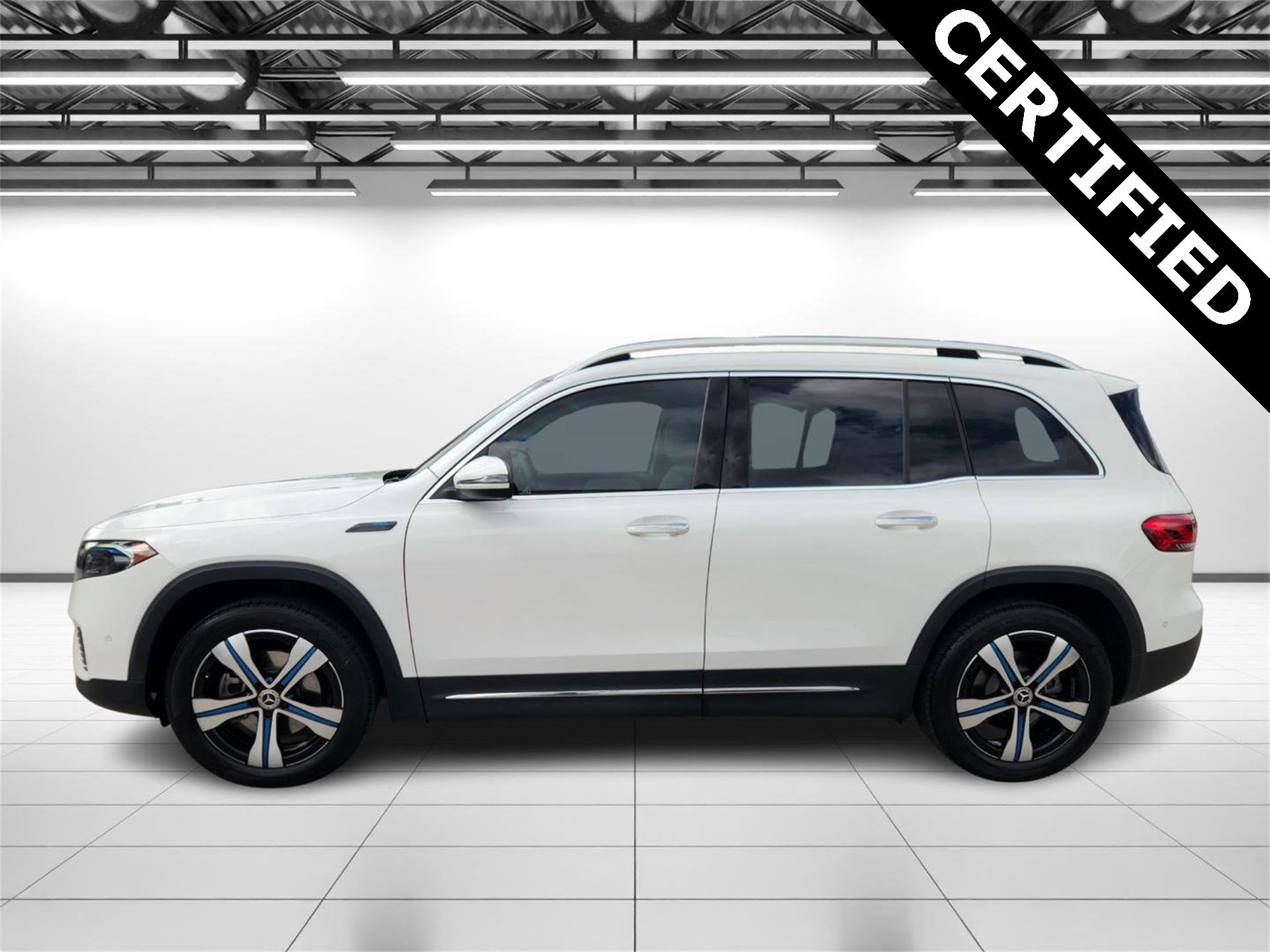 Certified 2022 Mercedes-Benz EQB 300 4MATIC image 6