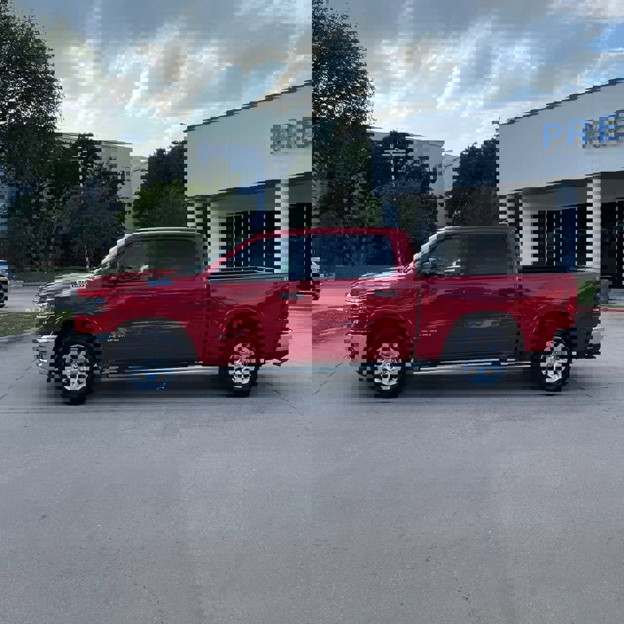 Used 2025 RAM 1500 Lone Star image 3