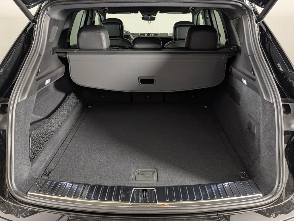 New 2026 Porsche Cayenne AWD/4WD image 17