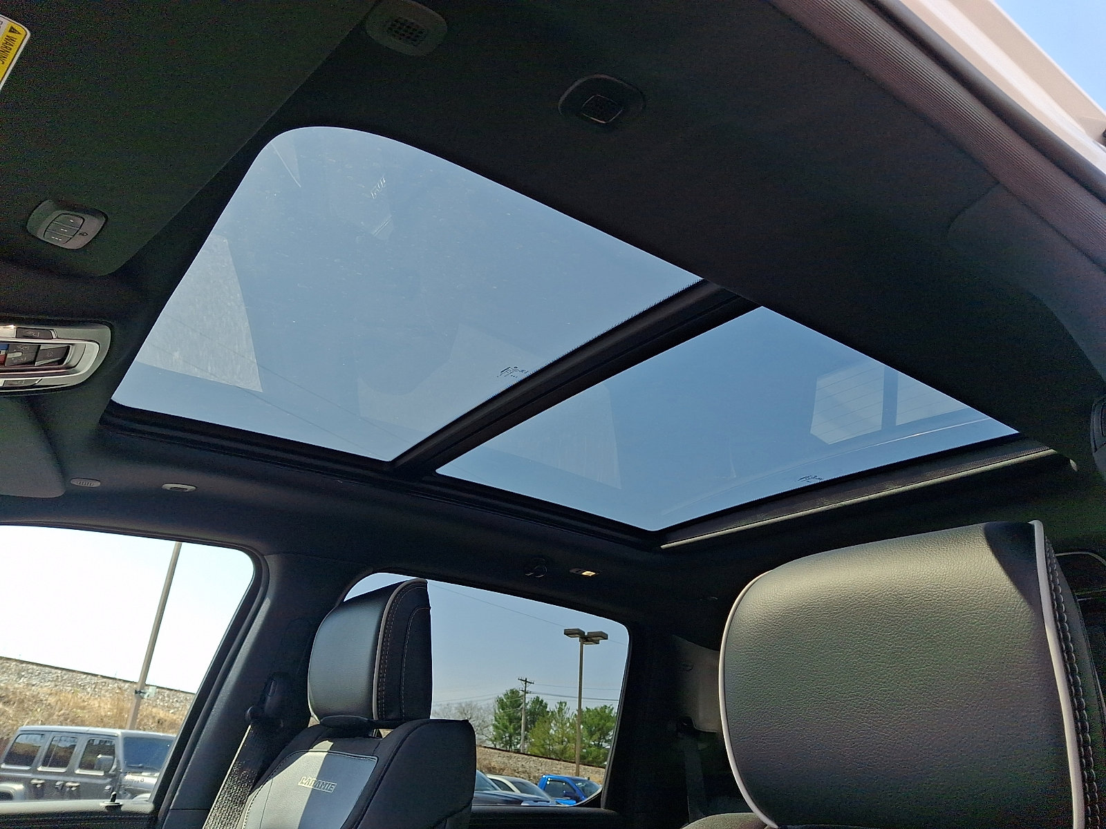 Used 2026 RAM 1500 Laramie w/ Night Edition image 14