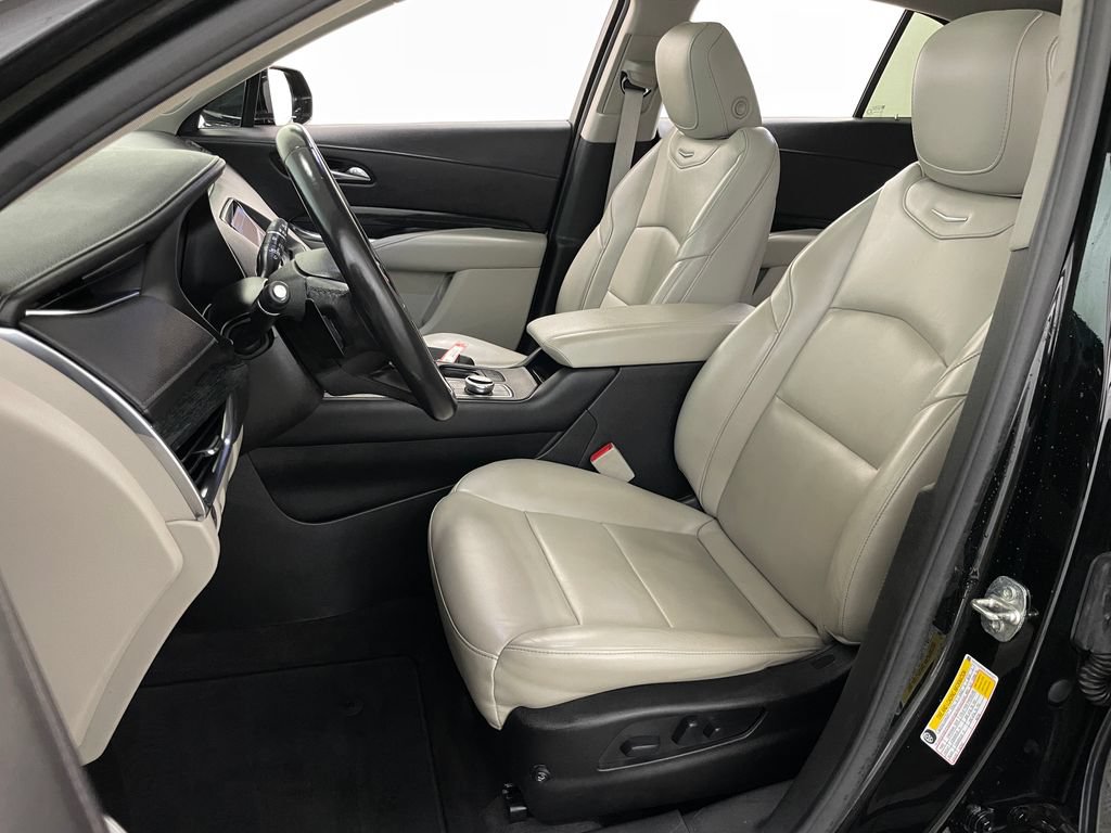 Certified 2020 Cadillac XT4 Premium Luxury w/ Driver Awareness Package AWD/4WD image 27