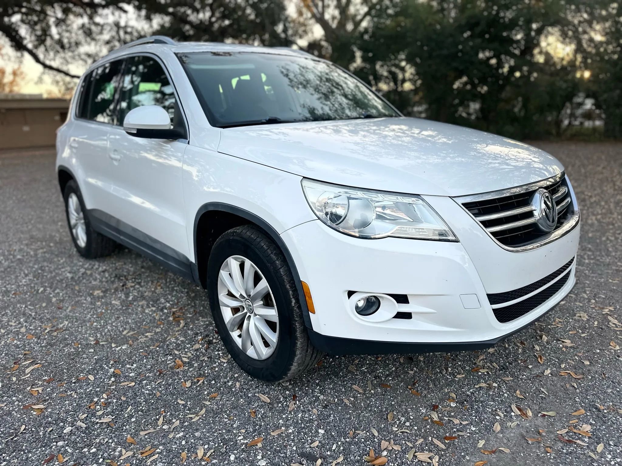 Used 2011 Volkswagen Tiguan S AWD/4WD image 3