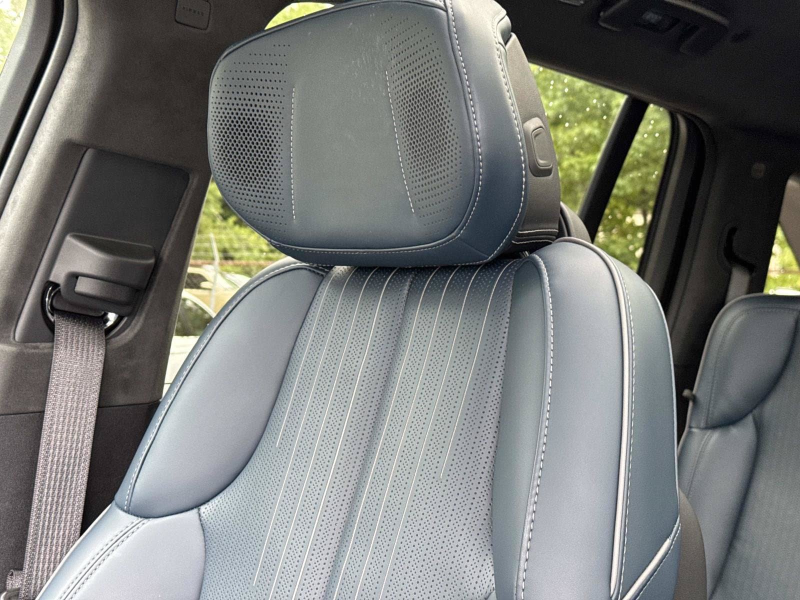 Certified 2025 Cadillac Escalade IQ Luxury 2 w/ LPO, Premium Carpet Package AWD/4WD image 23