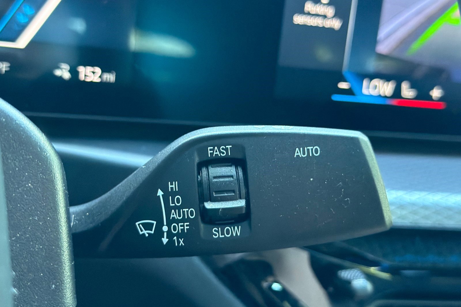 Certified 2025 BMW i4 eDrive40 RWD image 33