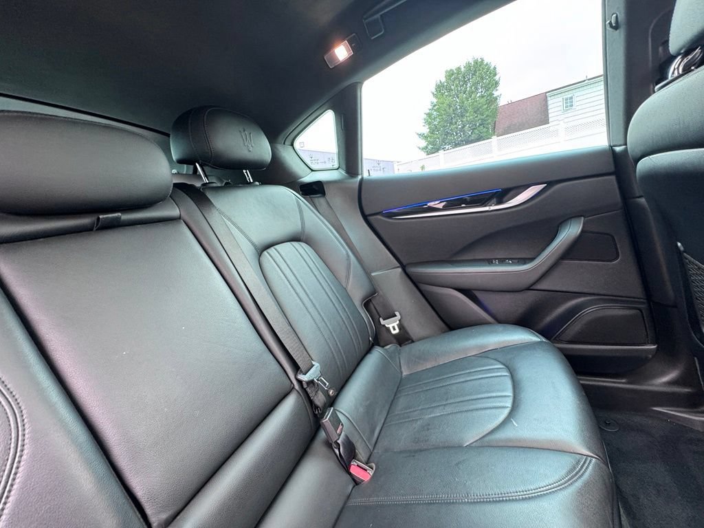 Used 2021 Maserati Levante AWD/4WD image 22