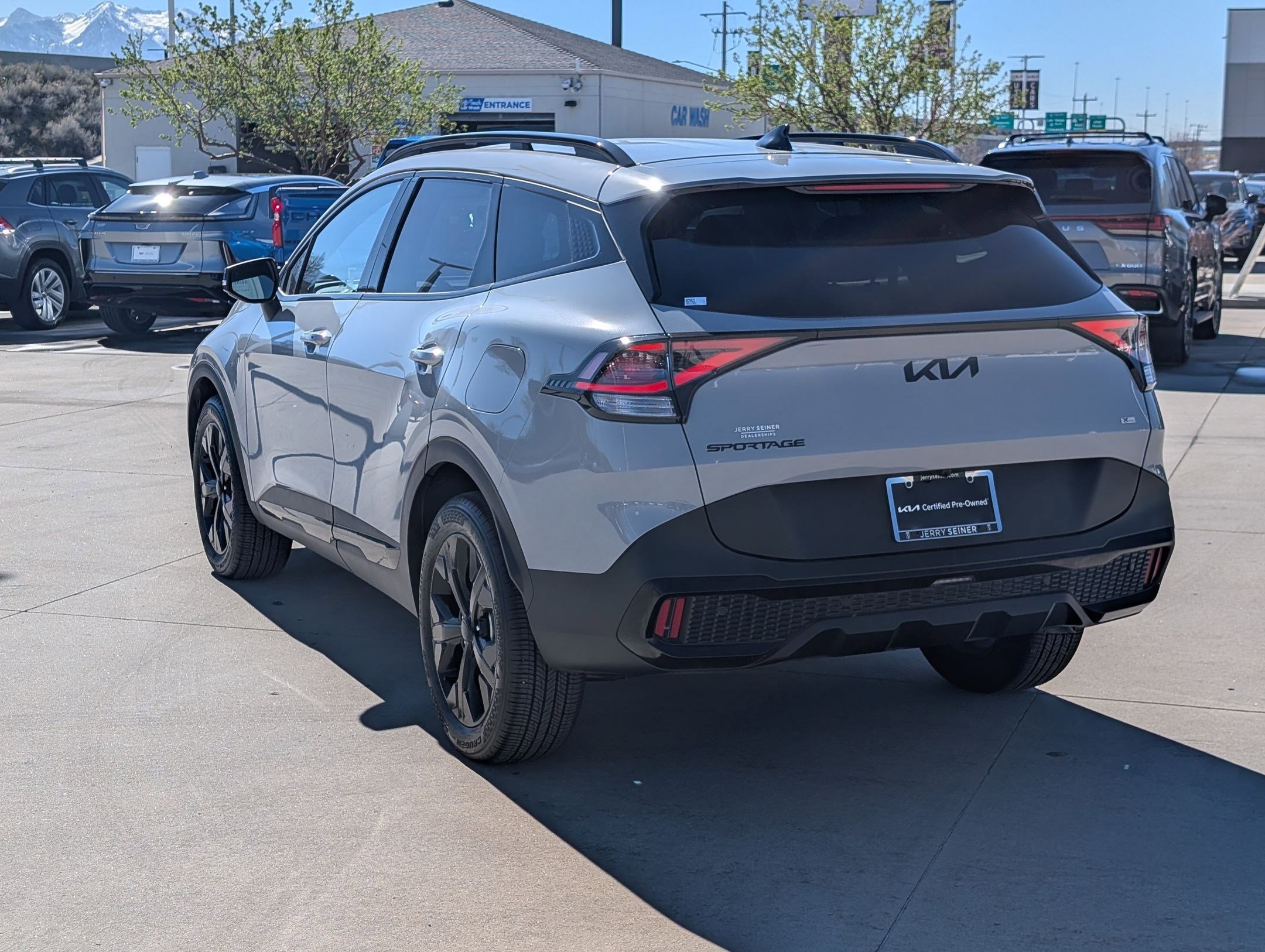 Certified 2025 Kia Sportage X-Line image 3