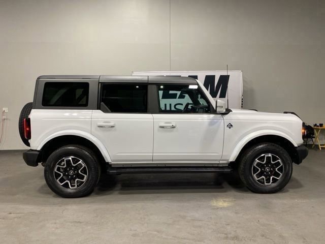 Used 2022 Ford Bronco Outer Banks image 8