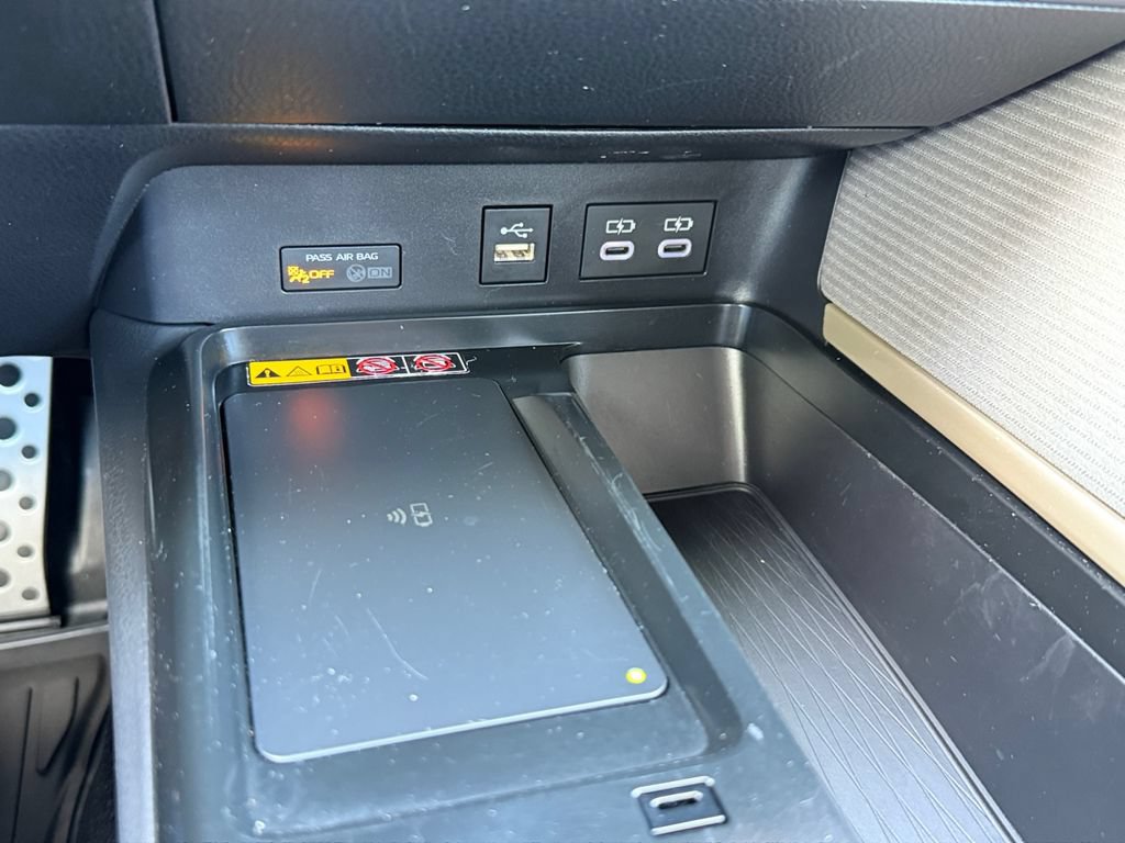Used 2026 Toyota Camry SE FWD image 27