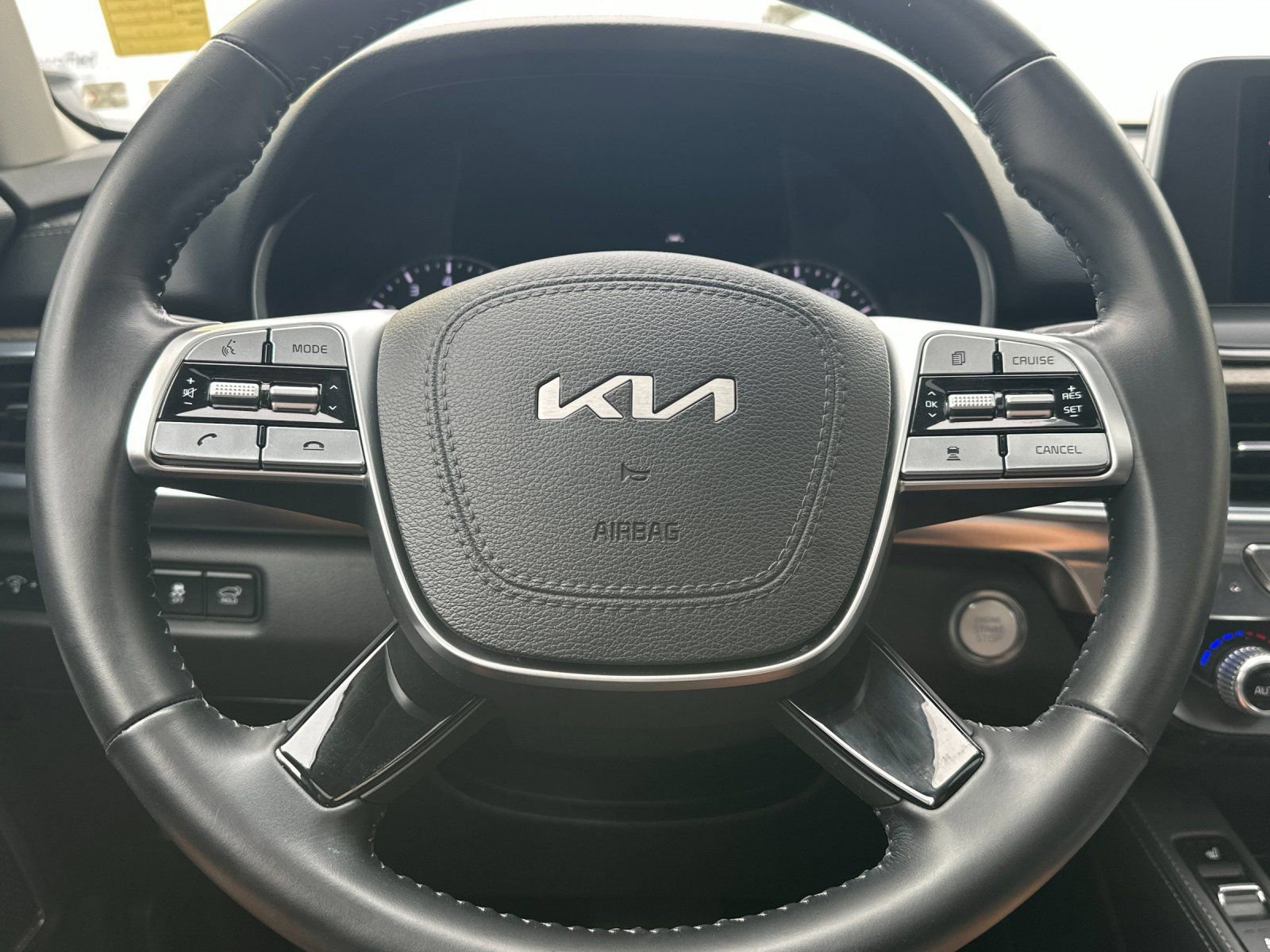 Used 2022 Kia Telluride EX image 25