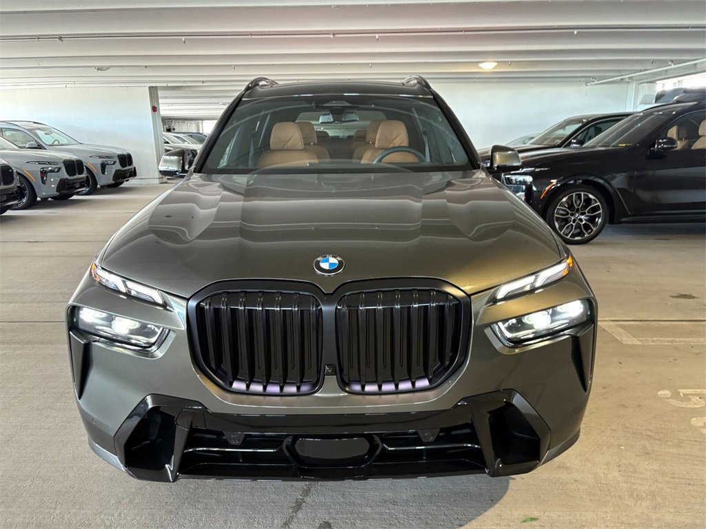 New 2026 BMW X7 xDrive40i w/ M Sport Package video 2