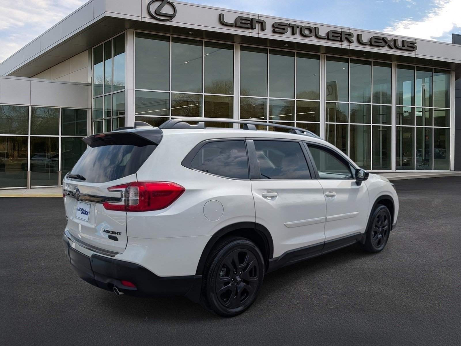 Used 2024 Subaru Ascent Onyx Edition Limited AWD/4WD image 3