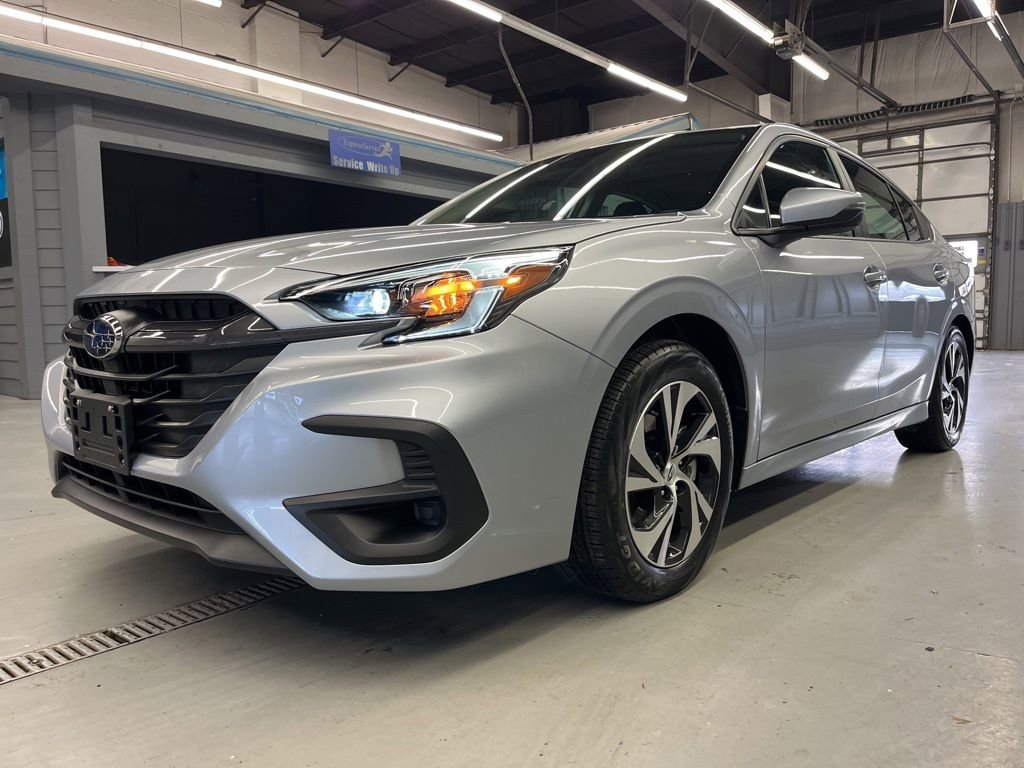 Used 2025 Subaru Legacy Premium image 6