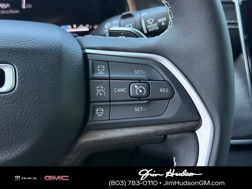 Used 2024 Jeep Grand Cherokee Limited AWD/4WD image 31