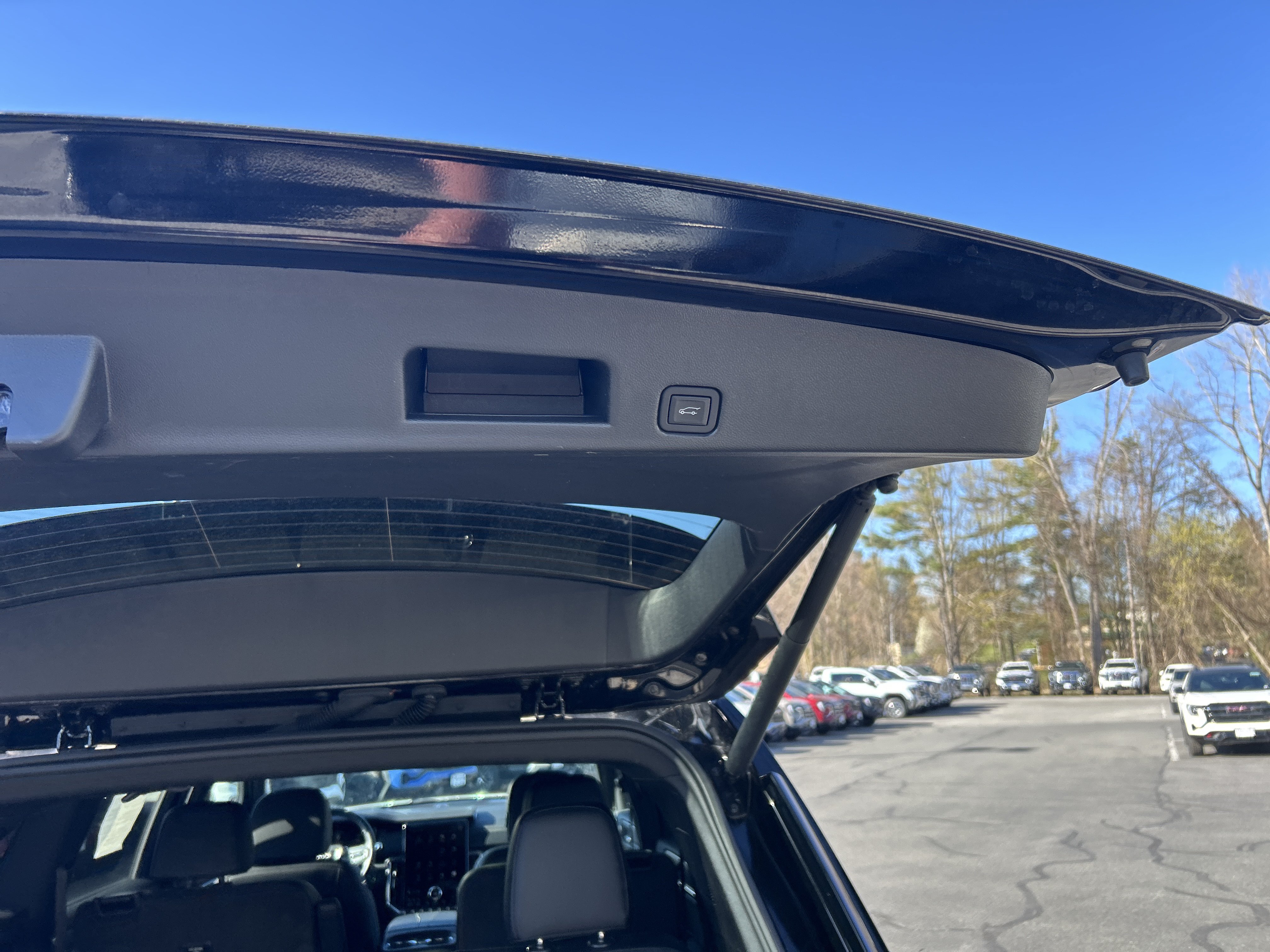 Certified 2024 GMC Acadia Elevation AWD/4WD image 11