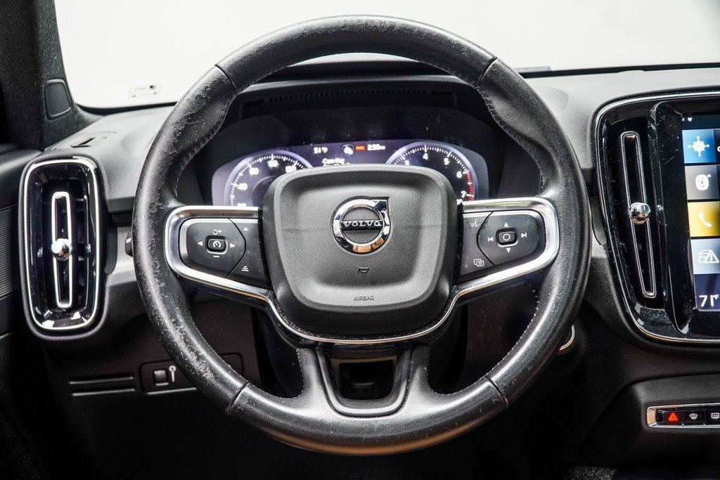 Used 2021 Volvo XC40 T5 Inscription w/ Climate Package AWD/4WD image 18