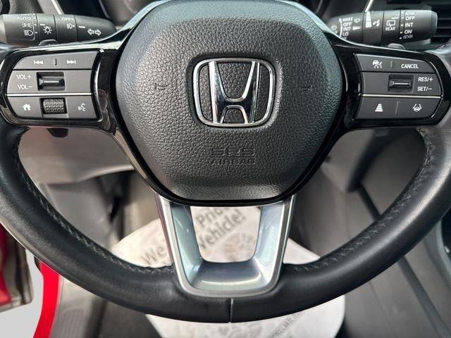 Certified 2025 Honda Pilot Touring image 10