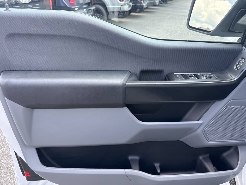 Used 2025 Ford F150 XL RWD image 10