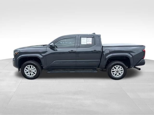 Used 2025 Toyota Tacoma SR RWD image 3