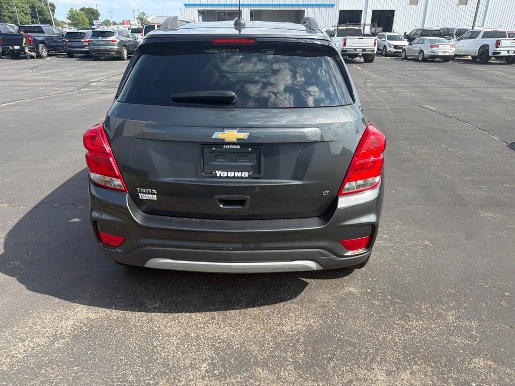 Used 2017 Chevrolet Trax LT FWD image 5