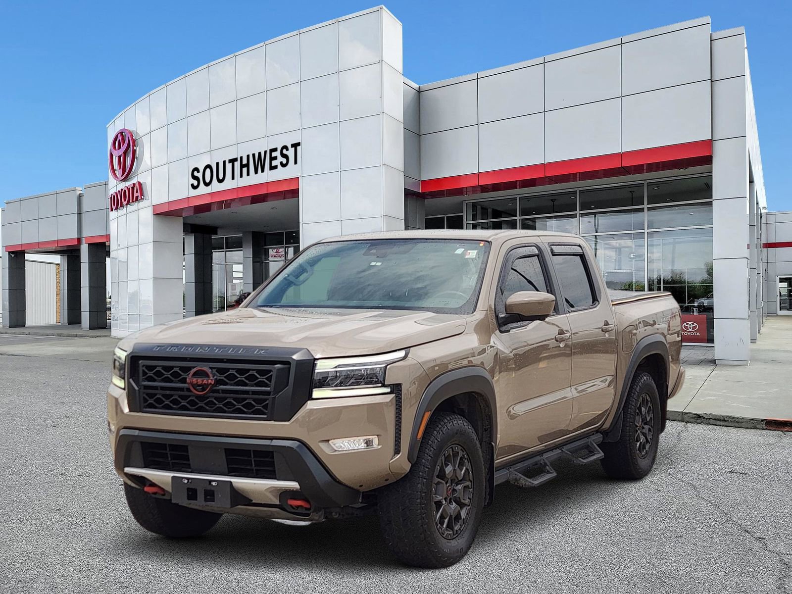Used 2023 Nissan Frontier PRO-4X w/ Pro-4X Premium Package AWD/4WD video 2