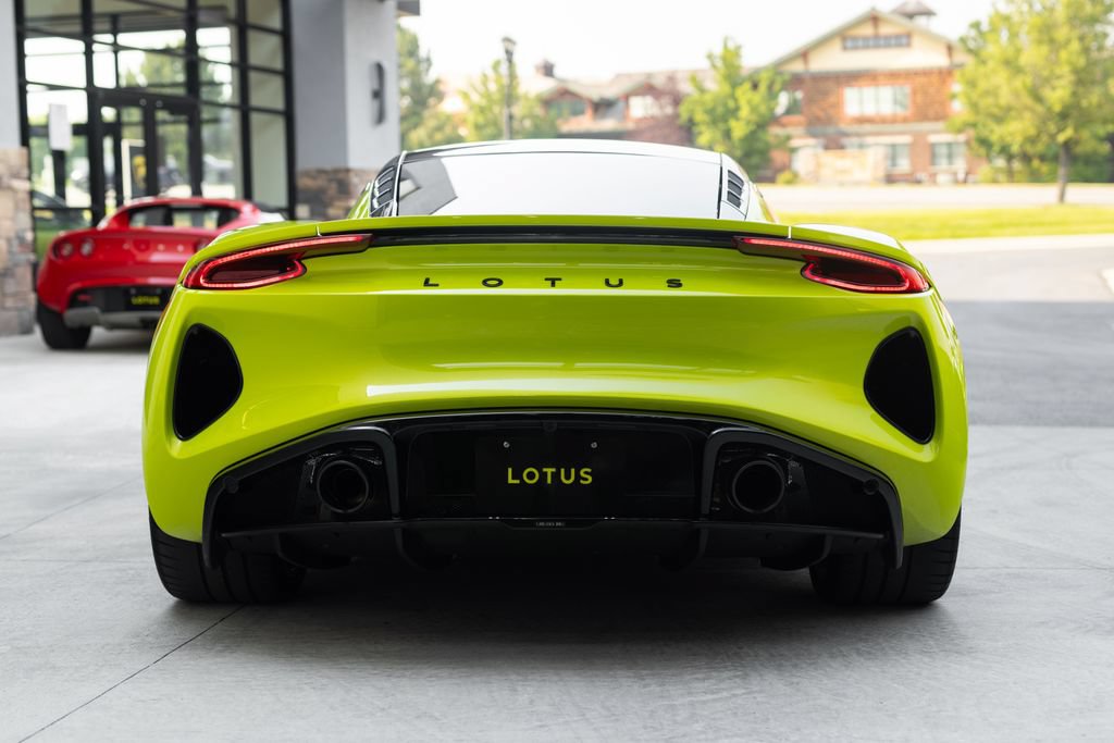 Used 2025 Lotus Emira RWD image 16