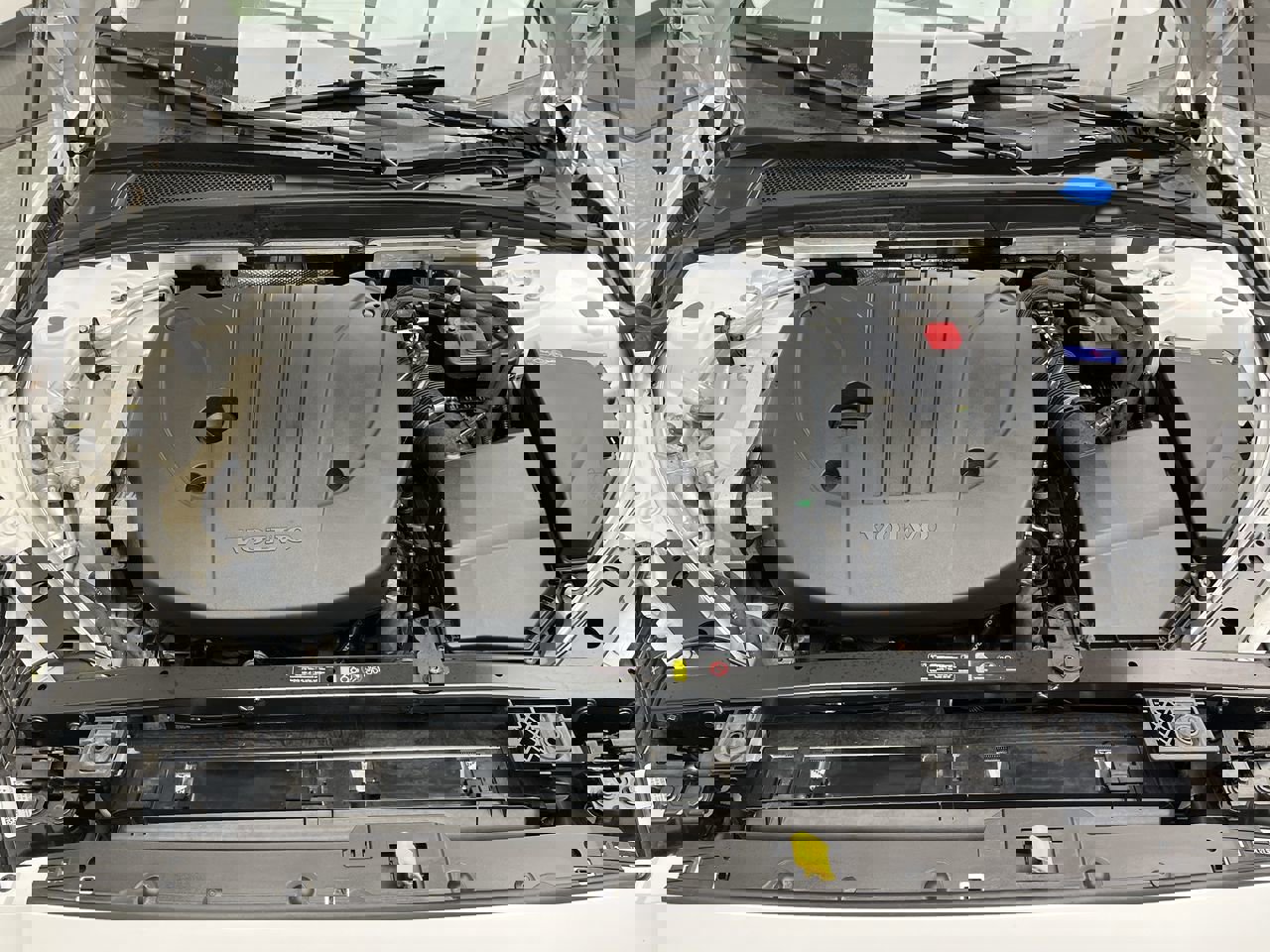 Used 2024 Volvo S60 B5 Plus image 29