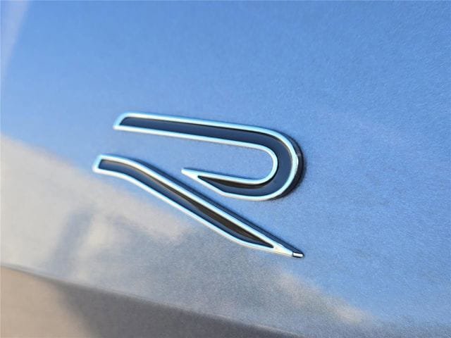 New 2026 Volkswagen Tiguan SE R-Line FWD image 8