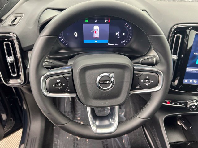 New 2026 Volvo XC40 B5 Ultra w/ Protection Package Premier AWD/4WD image 18