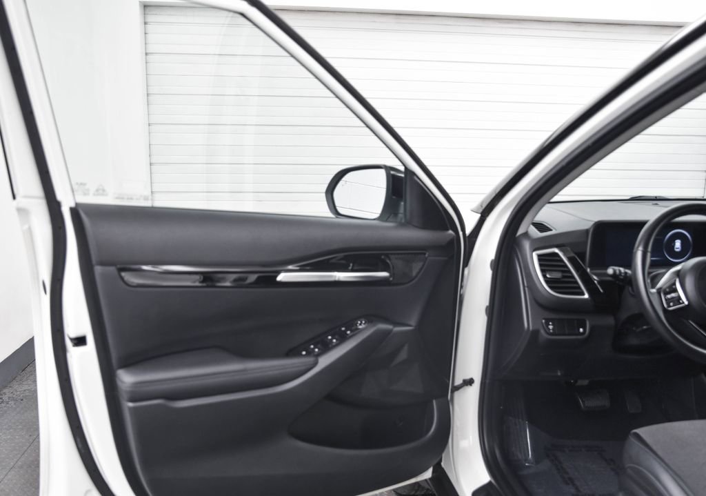 Used 2024 Kia Seltos X-Line image 11