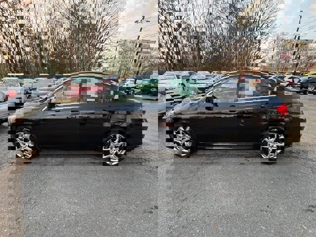 Used 2013 INFINITI G37 x w/ Premium Pkg image 2