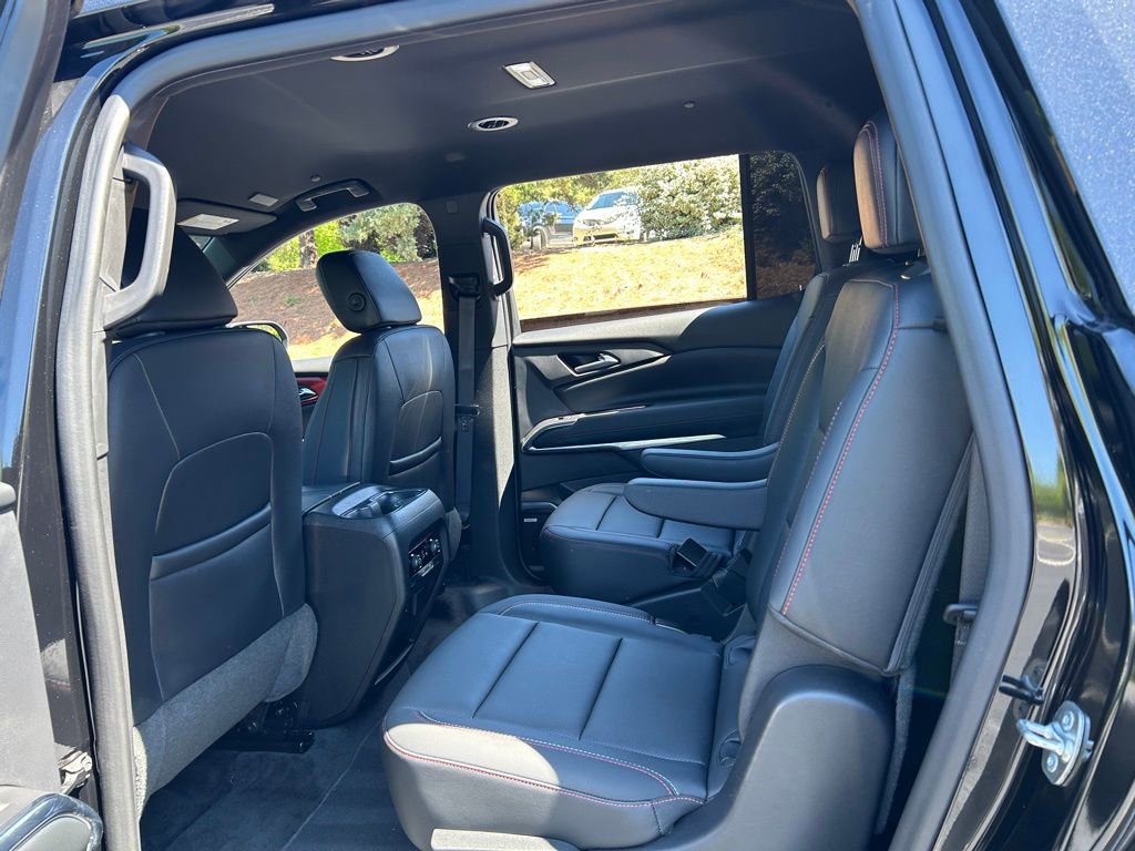 Used 2024 Chevrolet Traverse Z71 w/ Enhanced Driving Package image 40