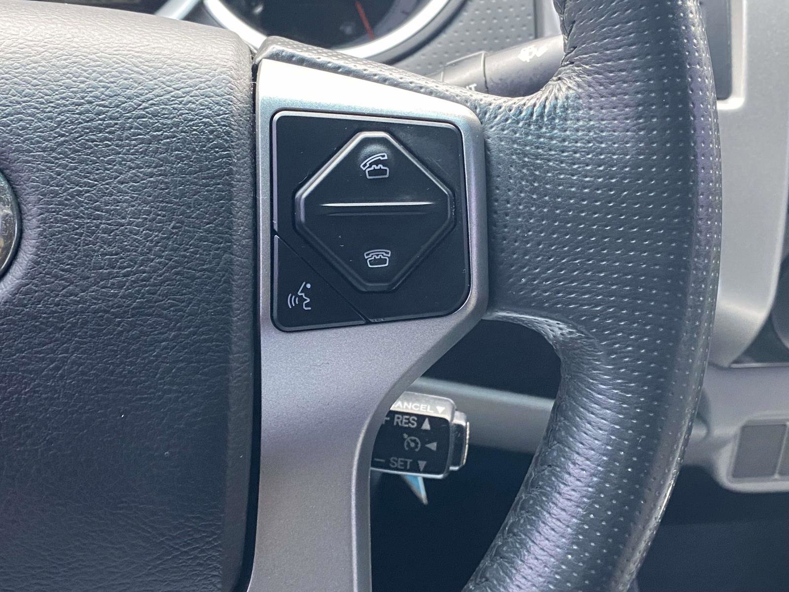 Used 2014 Toyota Tacoma PreRunner image 21