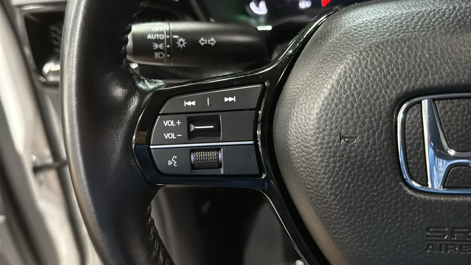 Used 2026 Honda CR-V EX-L image 12