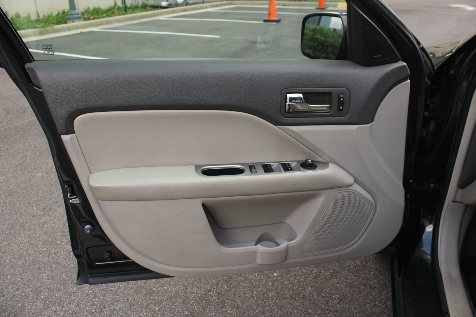 Used 2010 Ford Fusion Hybrid FWD image 15