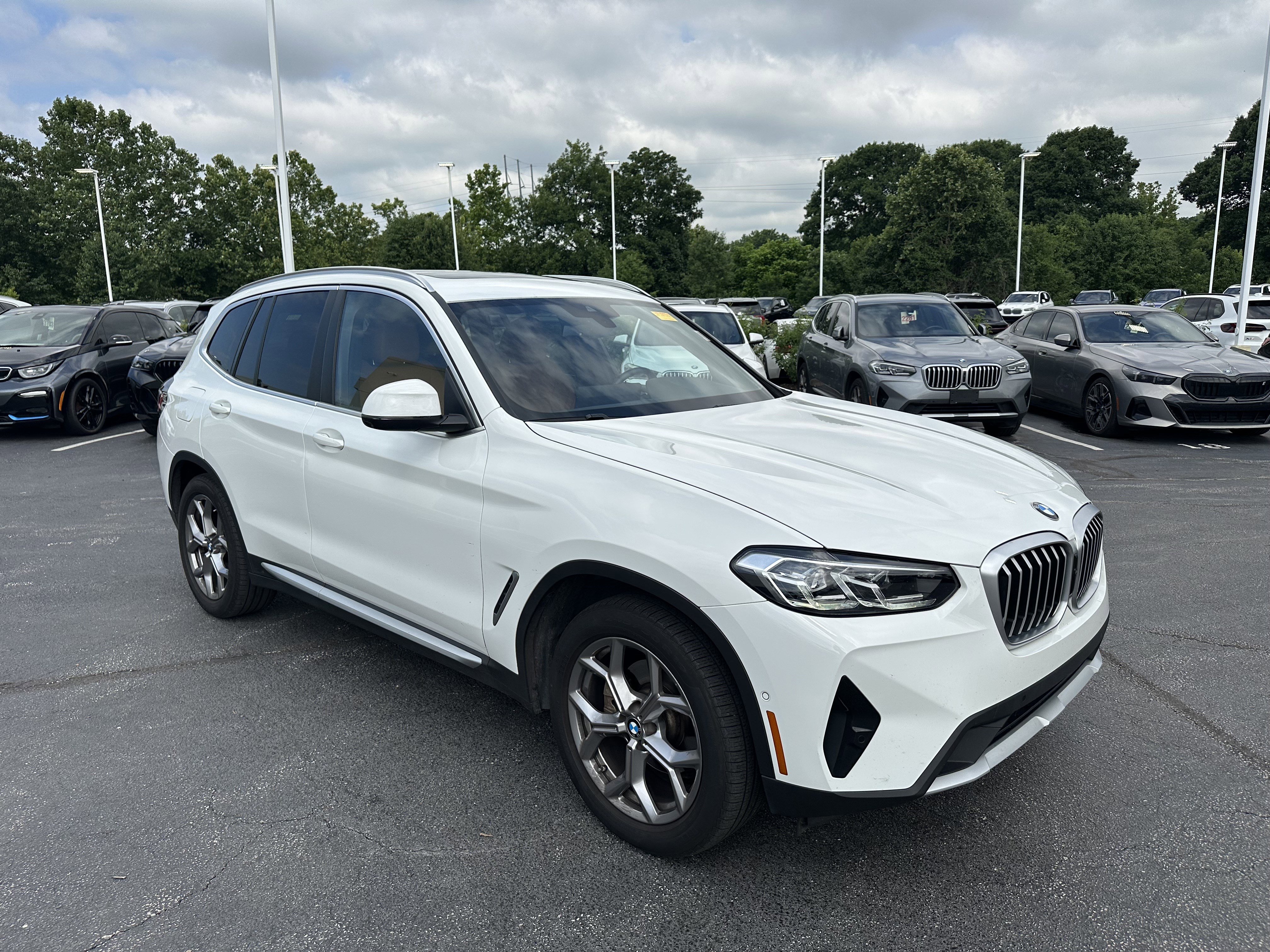Used 2023 BMW X3 xDrive30i w/ Premium Package w/ZPA AWD/4WD image 8