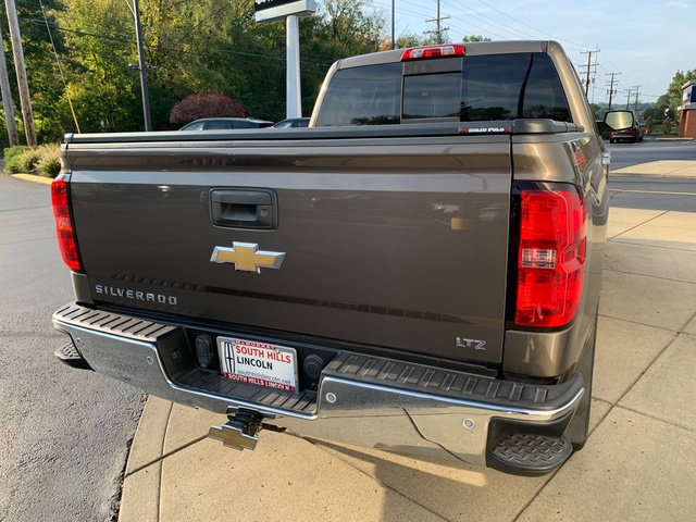 Used 2015 Chevrolet Silverado 1500 LTZ w/ LTZ Plus Package AWD/4WD image 9