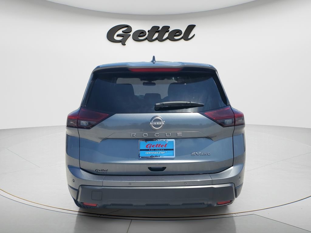 Used 2024 Nissan Rogue SV image 6